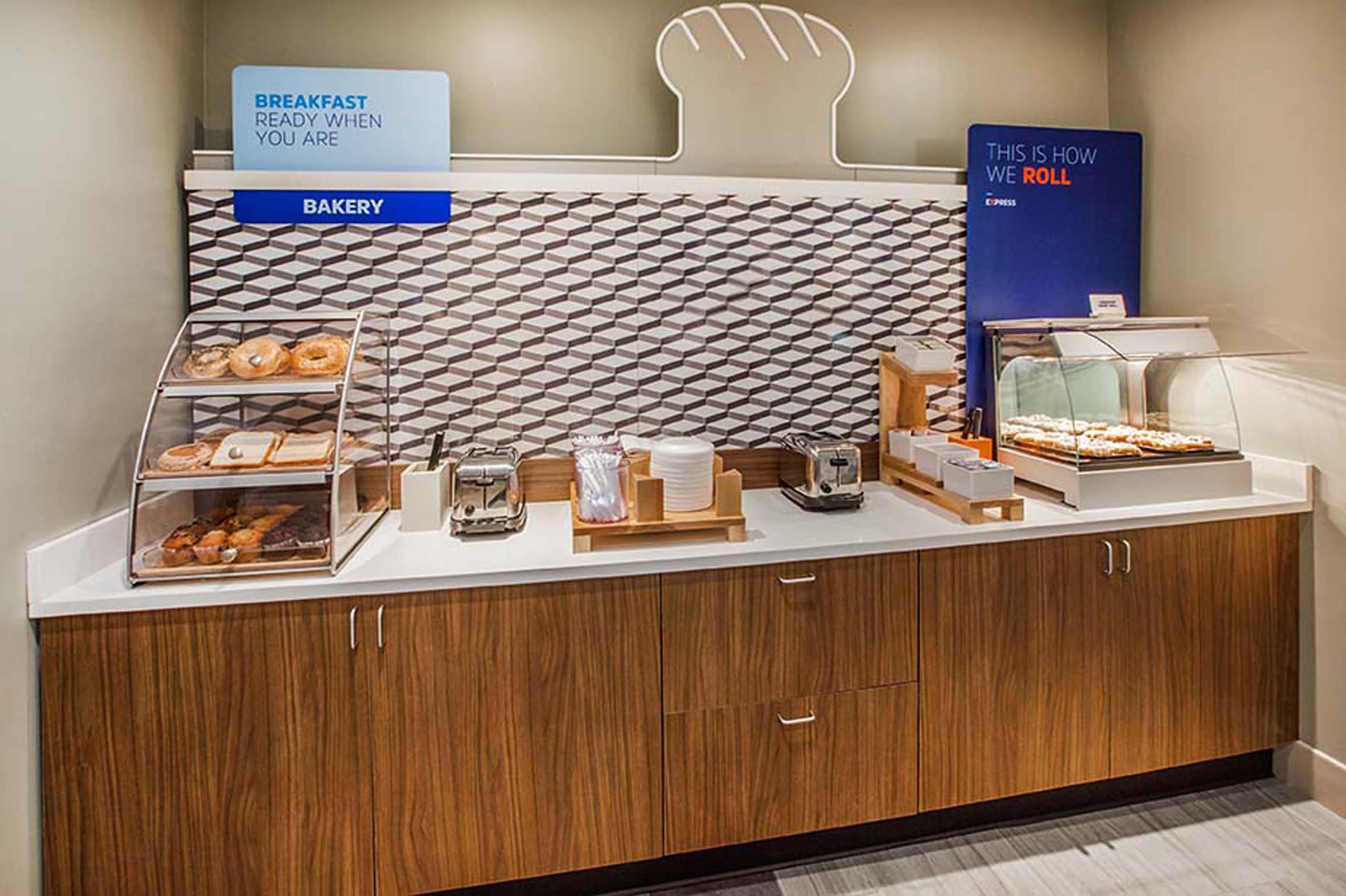 Holiday Inn Express & Suites Buford Ne - Lake Lanier By Ihg Eksteriør billede